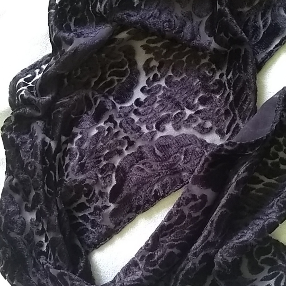 Velvet and mesh Italian scarf